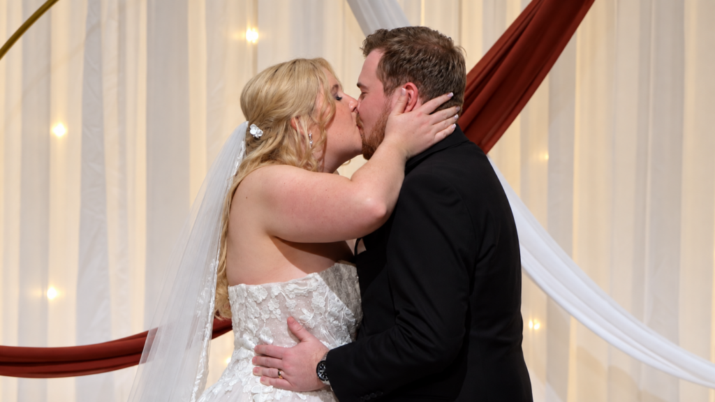 Deanna and Connor kiss